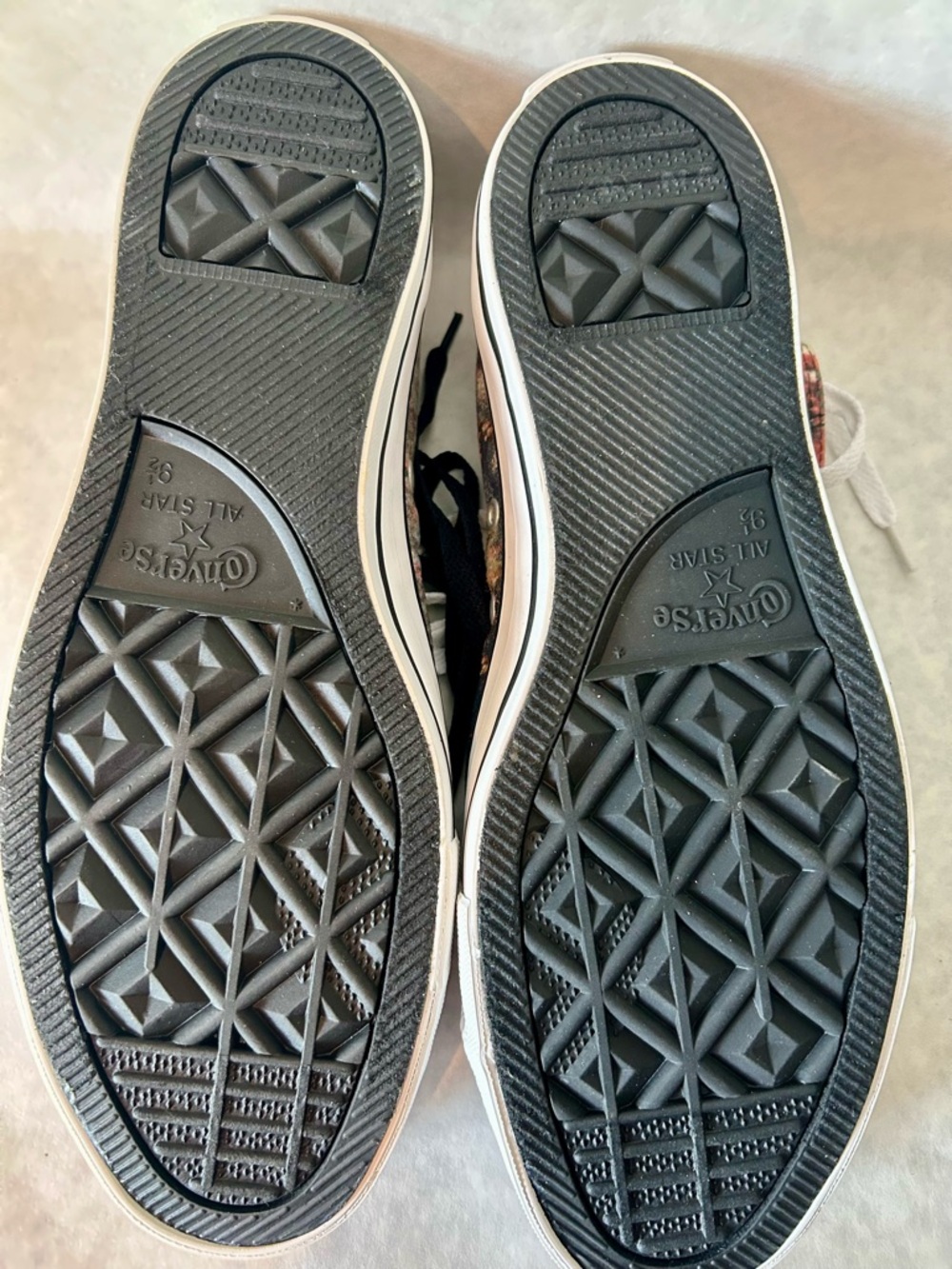 Rare, Ozzie Converse Tennis Shoes - Size Men’s 11.5, Women’s Size 9.5. 143185F - Picture 6 of 8